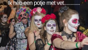 Wij maken er een potje van en jullie krijgen daardoor de deksel op je neus.