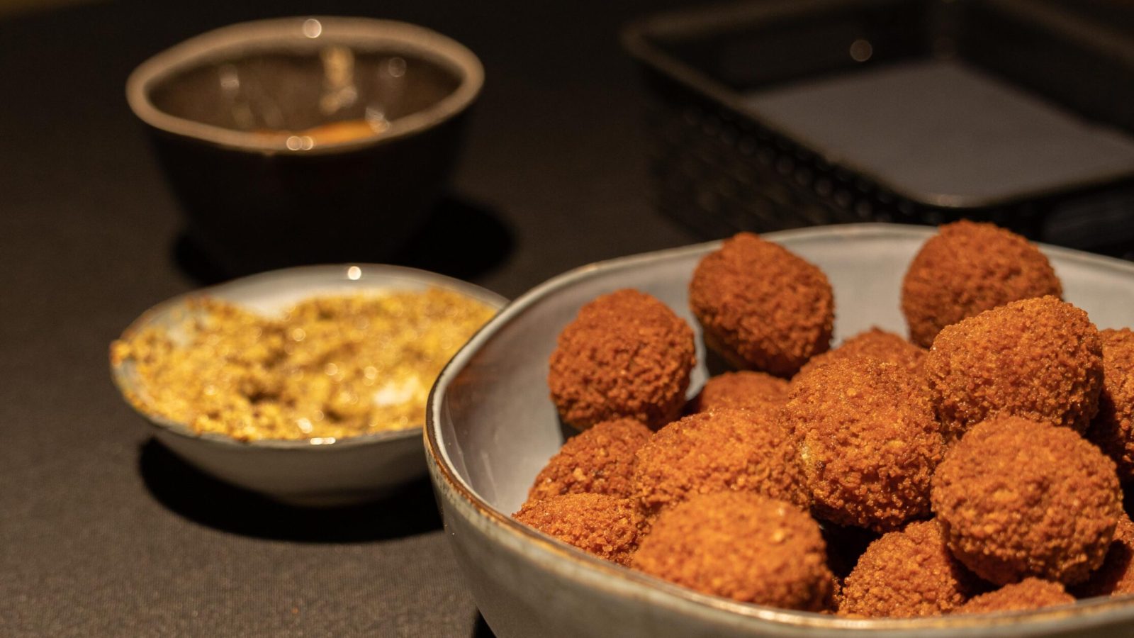 Meetup van beUnited met bitterballen.